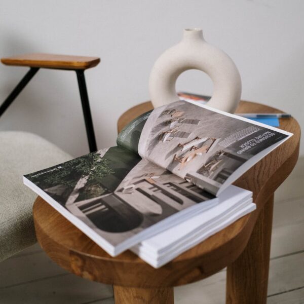 Daneshmand Magazine (Issue 982)
