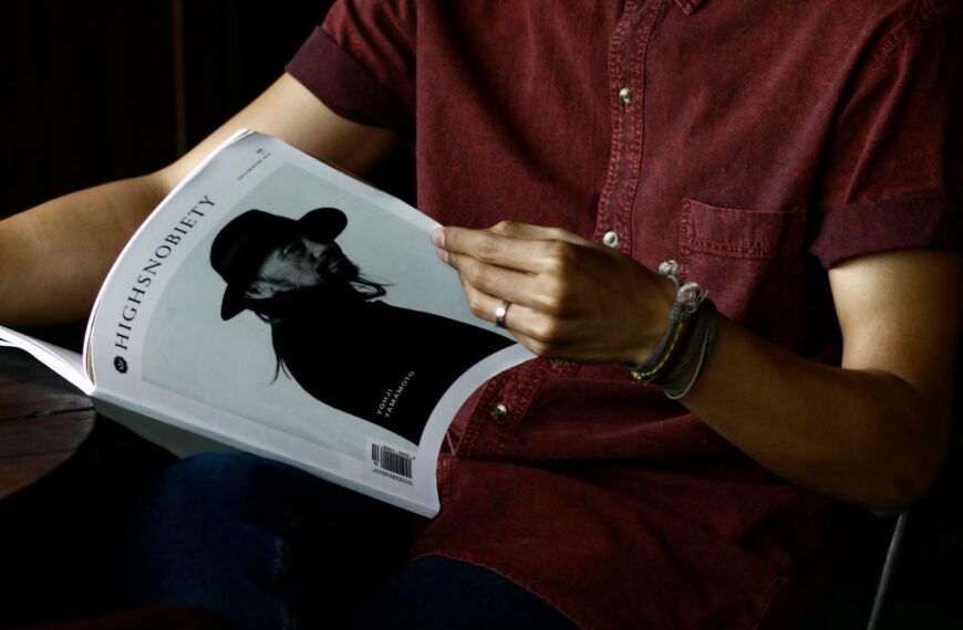 Daneshmand Magazine (Issue 983)