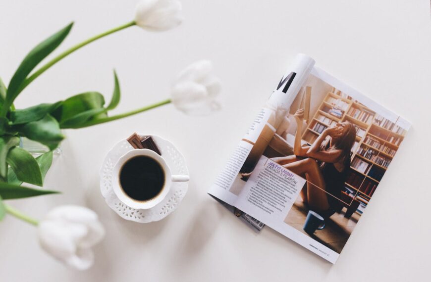 Daneshmand Magazine (Issue 990)