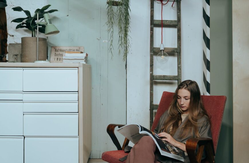 Daneshmand Magazine (Issue 996)